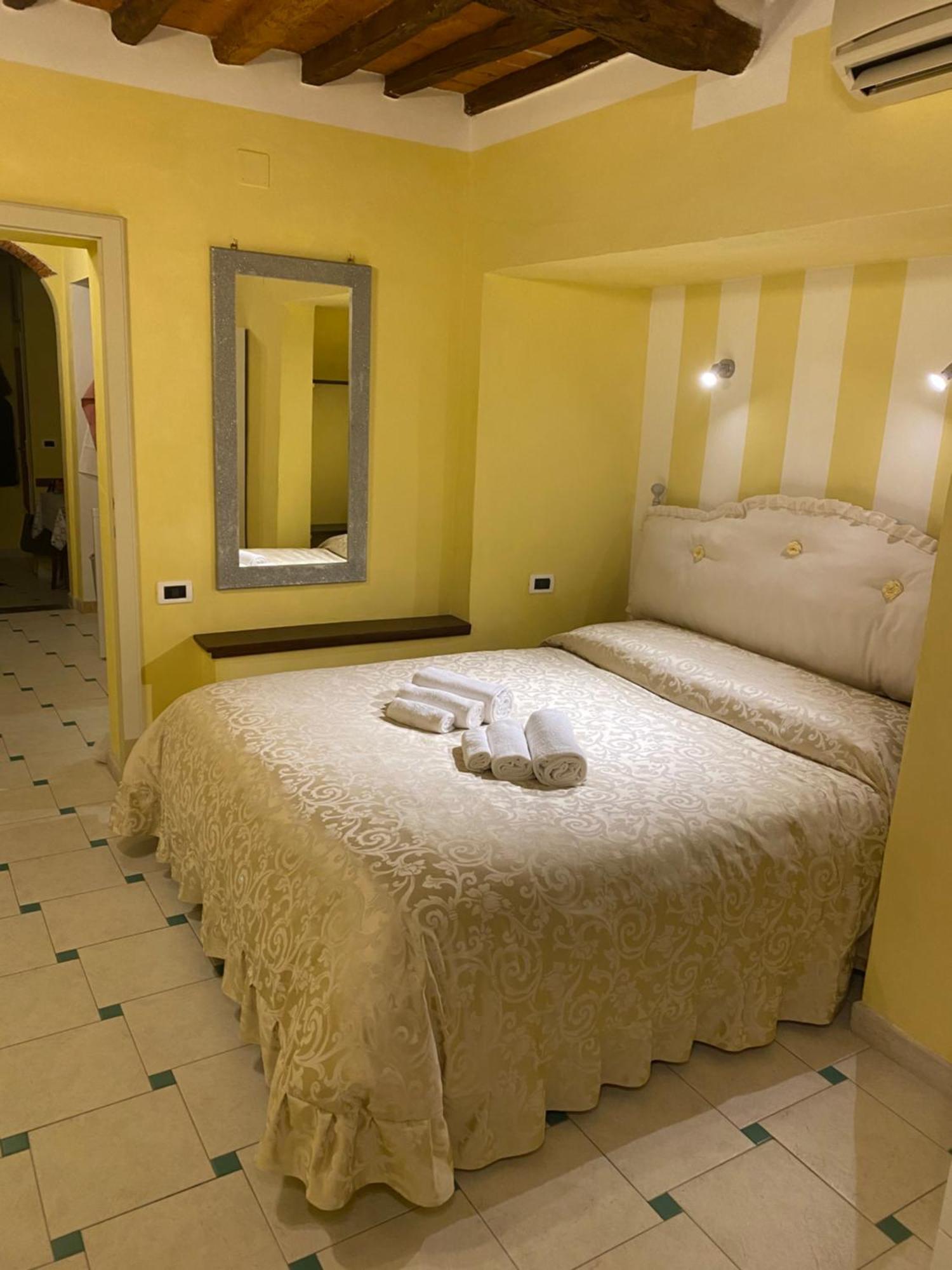 Gaia'S Apartment Пистойя Экстерьер фото